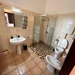 Tenuta Raspona לינה וארוחת בוקר לידו אדריאנו